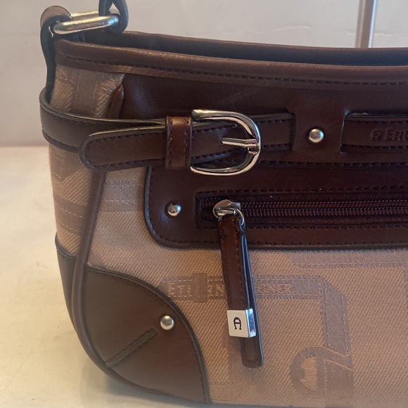 Etienne Aigner brown tan 90’s Y2K east west shoulder bag silver tone hardware - Picture 4 of 16